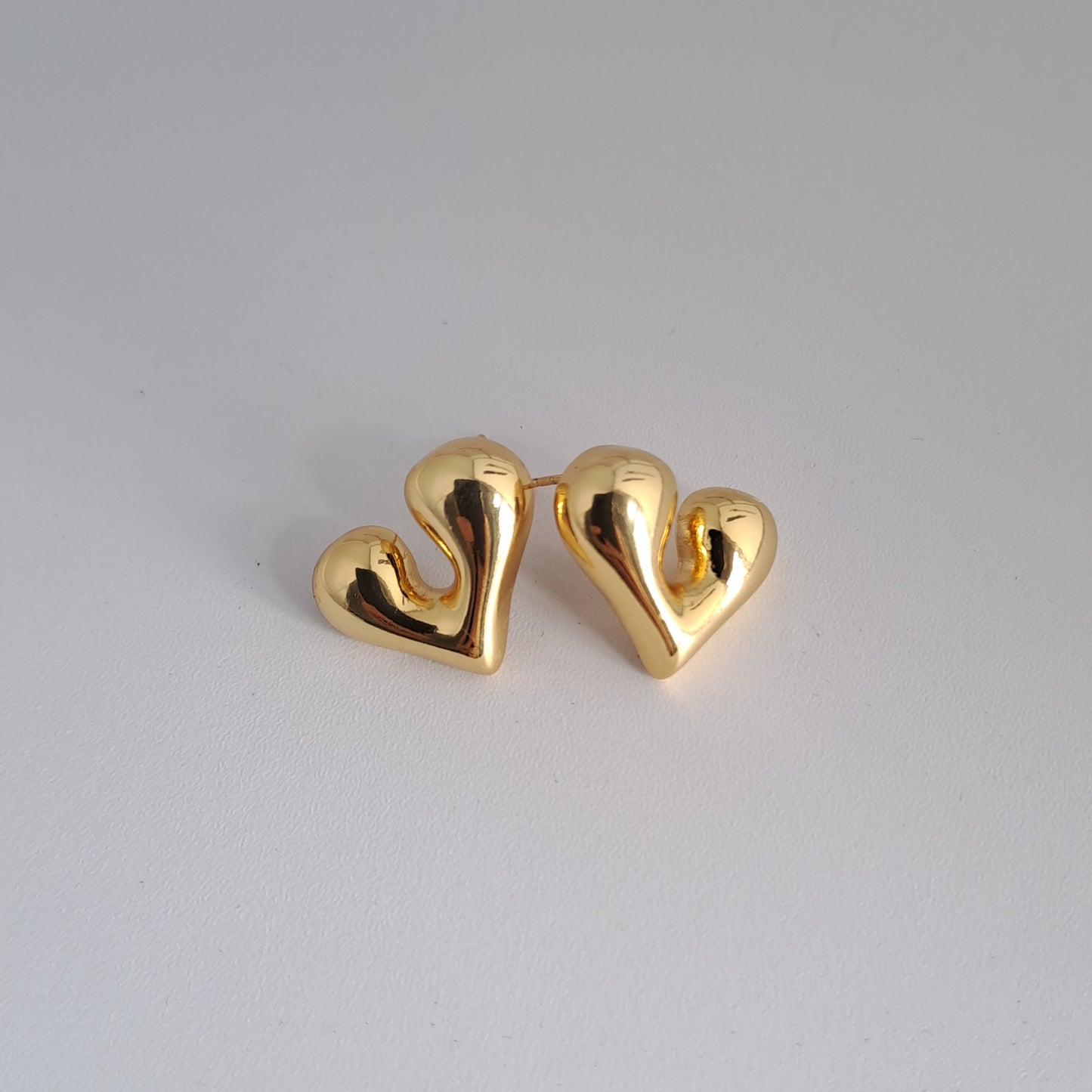 18K Gold-Plated heart shape studs