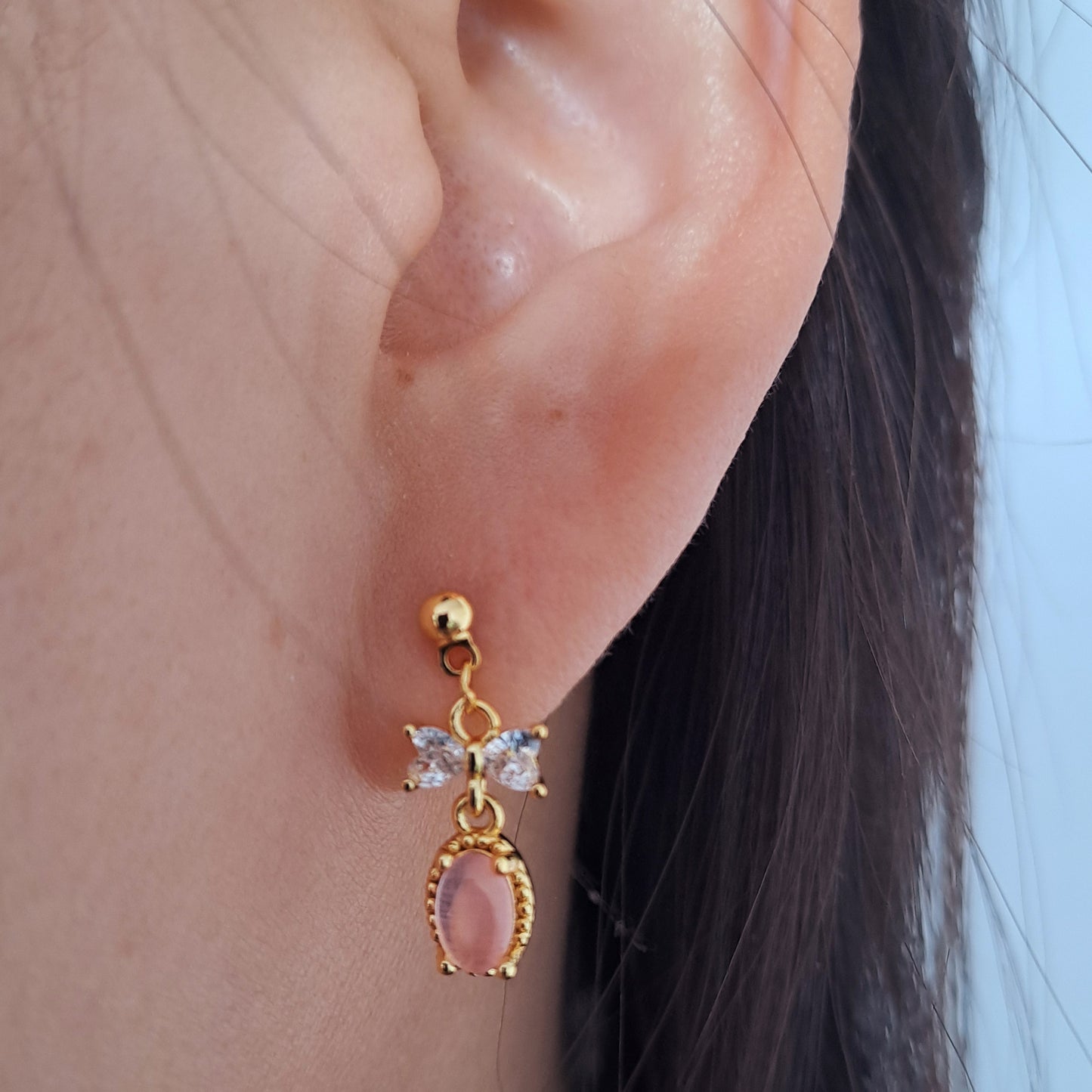 Gold-Plated earring mit pink cat eye stone