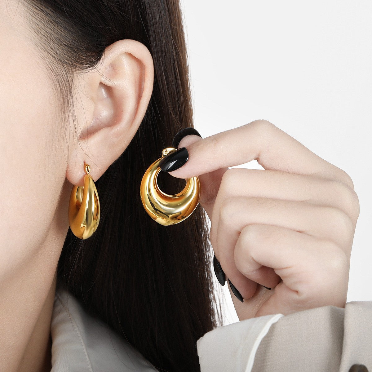 18K Gold-Plated Copper Geometric Earrings ·hollow design