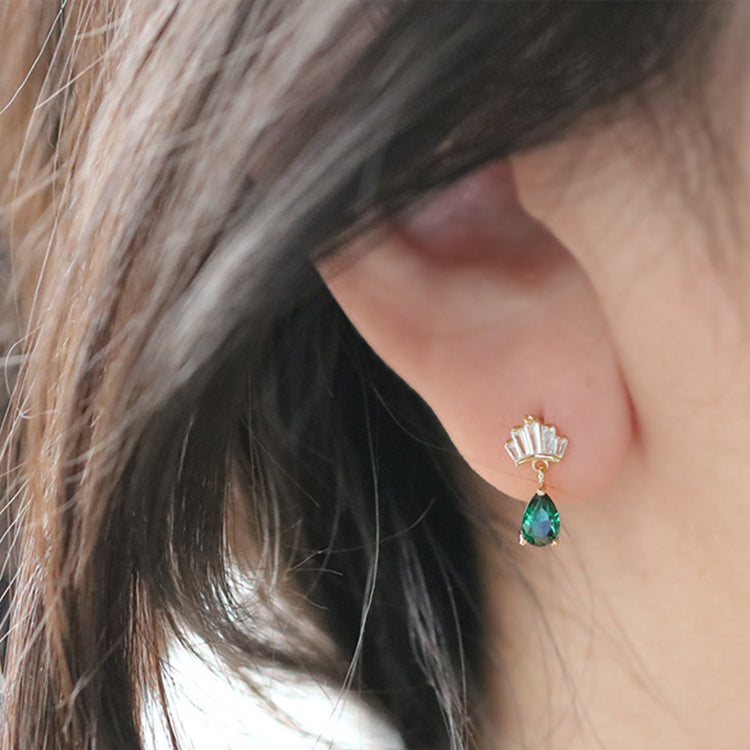 Gold-Plated Crown Stud Earrings with Emerald Green Teardrop Zircon
