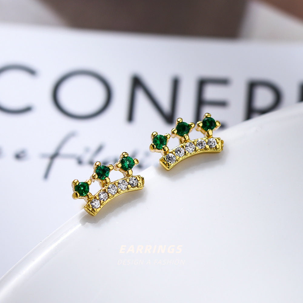 14K Gold-Plated Brass Crown Stud Earrings with Emerald Green Zircon – Vintage Minimalist Style