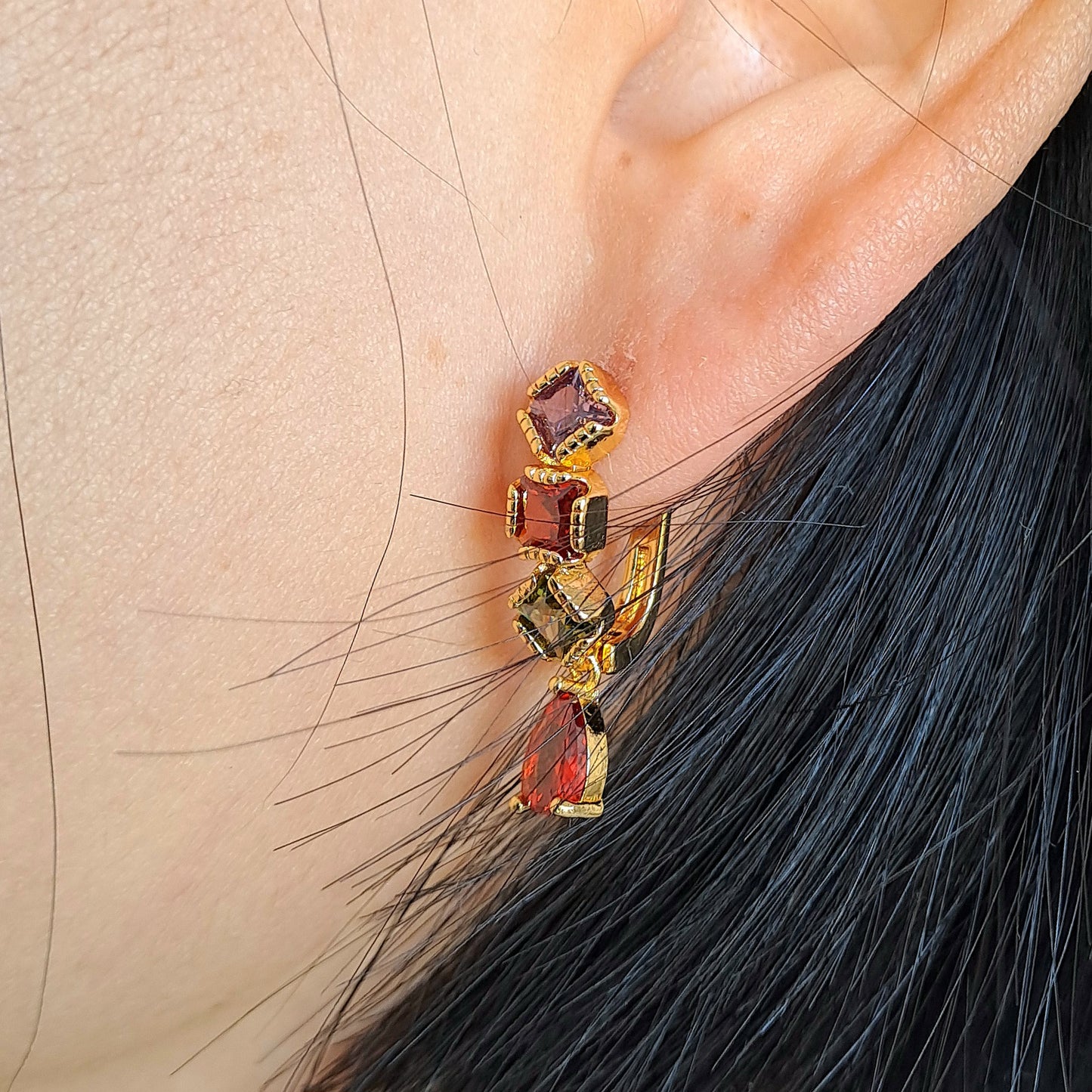 Vintage Gold-Plated Earring,embedded with colourful zircons