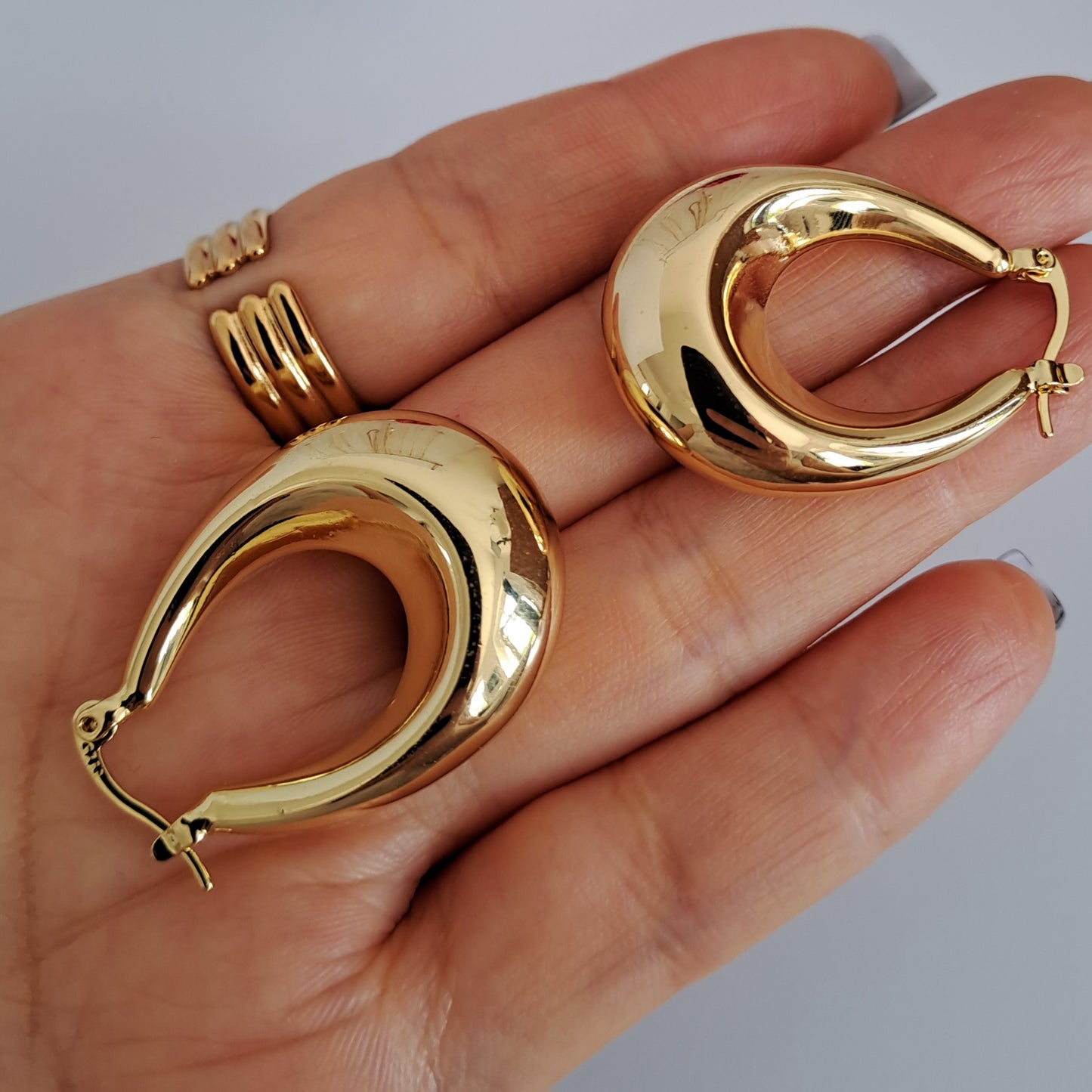 18K Gold-Plated Copper Geometric Earrings ·hollow design