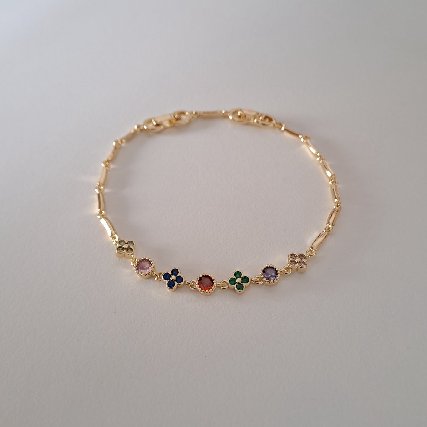 18k gold-plated brass bracelet embedded with AAA+zircons