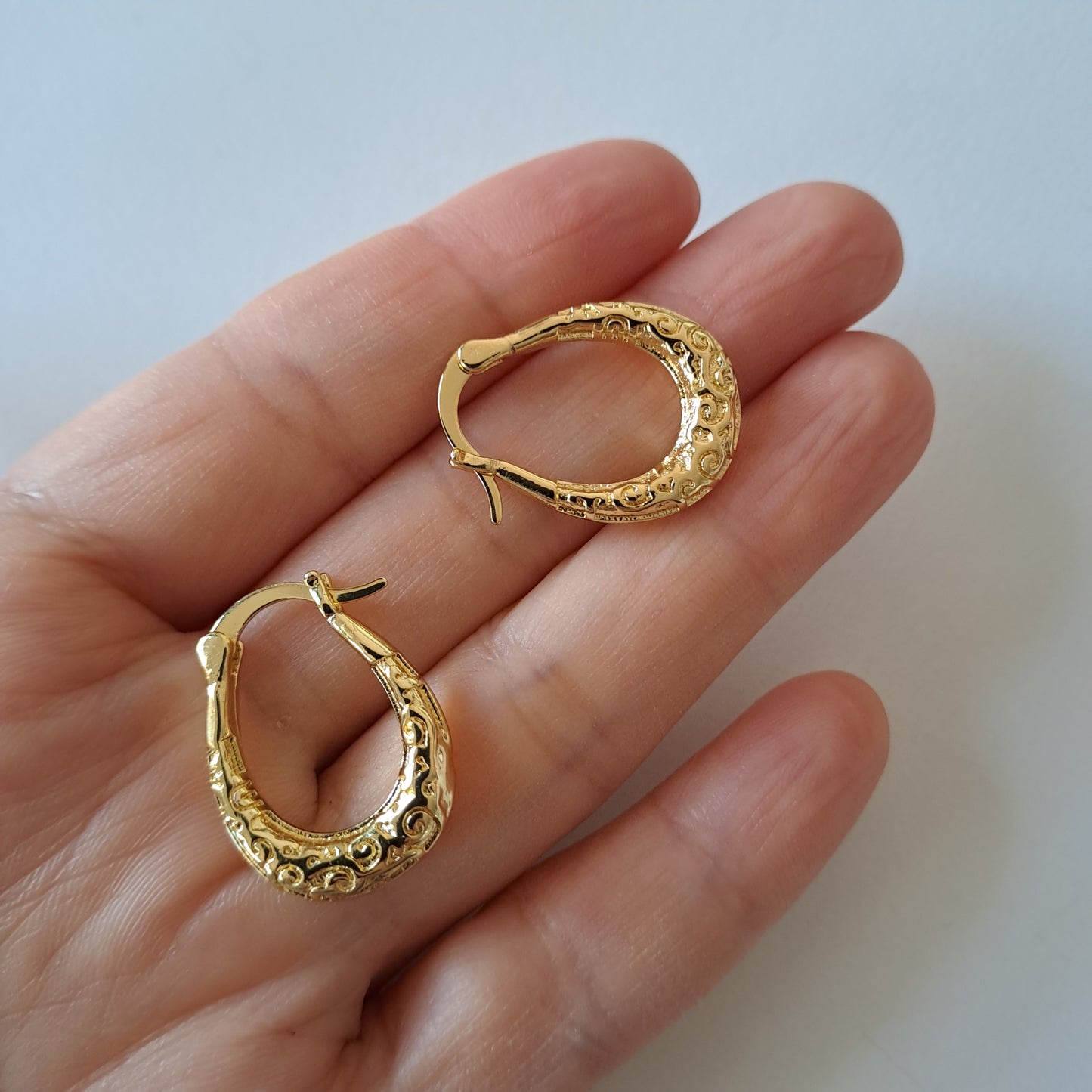 Vintage Gold-Plated Earring