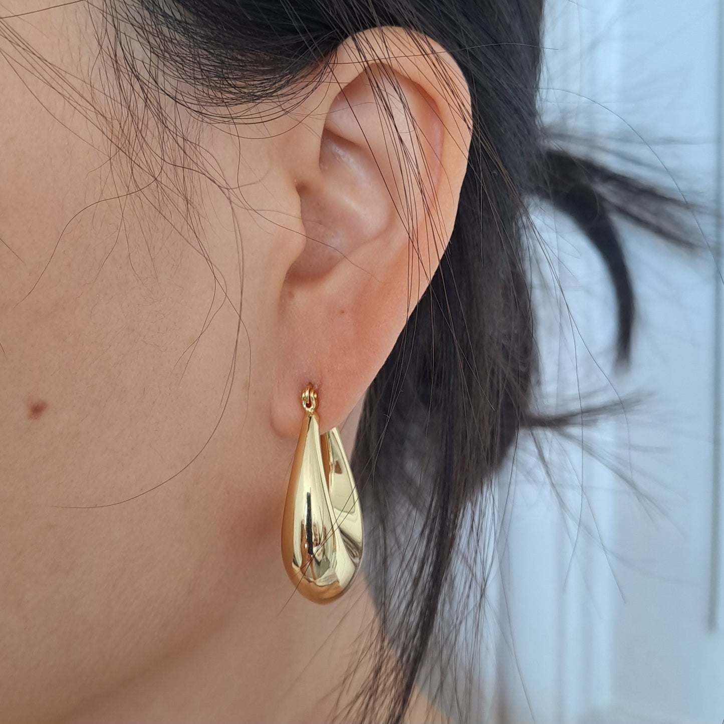 18K Gold-Plated Copper Geometric Earrings ·hollow design