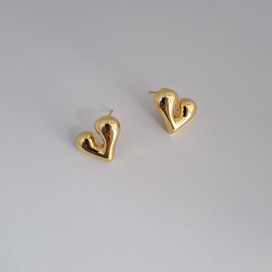 18K Gold-Plated heart shape studs
