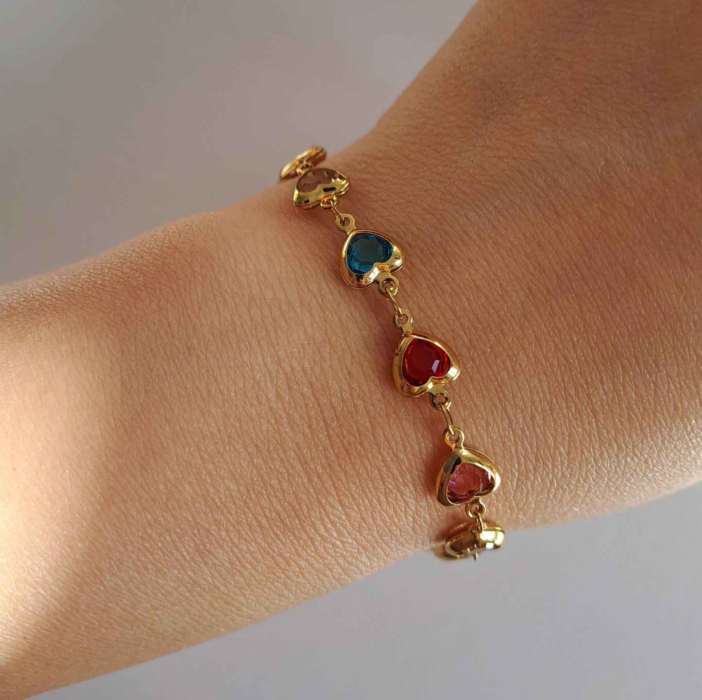 Gold plated stainless steel bracelet , heart shape design, waterproof