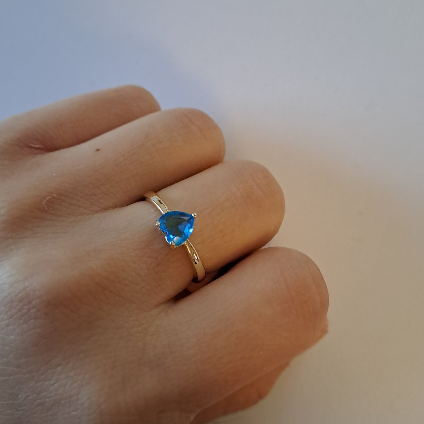 Ocean Glow Zircon Ring – Gold-Plated Minimalist Jewelry