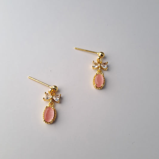 Gold-Plated earring mit pink cat eye stone