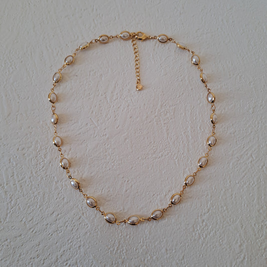 18k gold-plated necklace with pearls