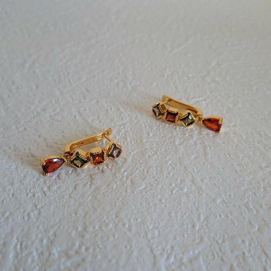 Vintage Gold-Plated Earring,embedded with colourful zircons