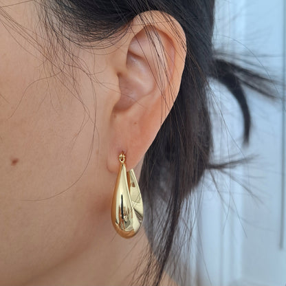 18K Gold-Plated Copper Geometric Earrings ·hollow design