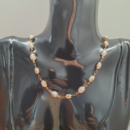 18k gold-plated necklace with pearls
