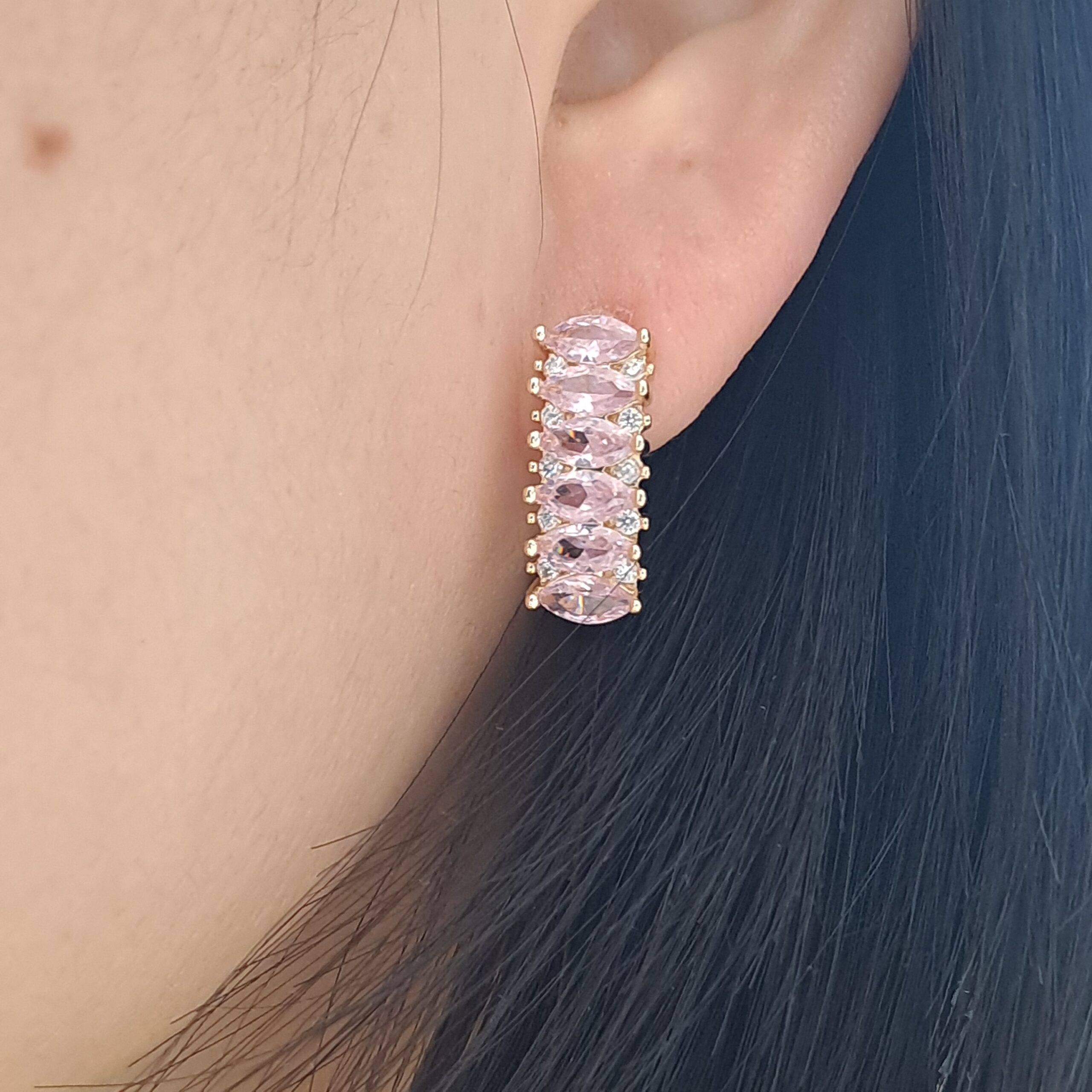 fashion gold plated earrings with high brilliance pink zircon fashion gold plated earrings with high brilliance pink zircon